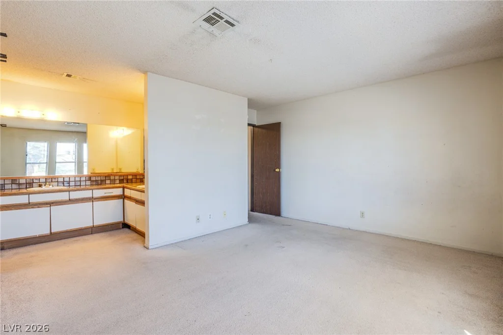 2080 Karen, Las Vegas, NV 89169