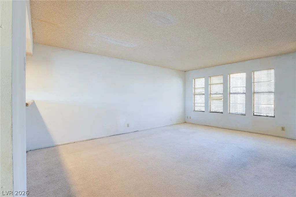 2080 Karen, Las Vegas, NV 89169