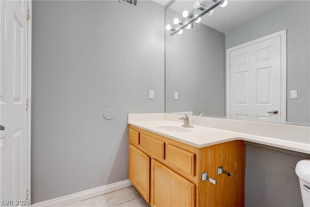 2974 Juniper Hills, Las Vegas, NV 89142