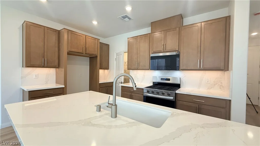 9243 Broome, Las Vegas, NV 89148
