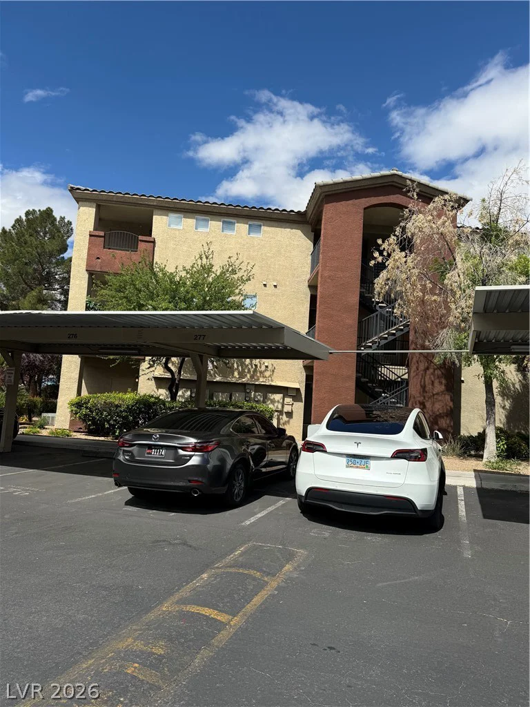 4400 Jones, Las Vegas, NV 89103