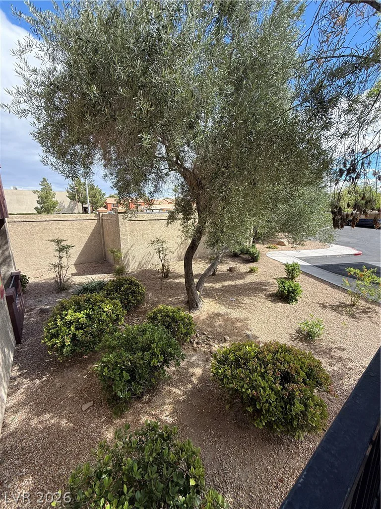 4400 Jones, Las Vegas, NV 89103
