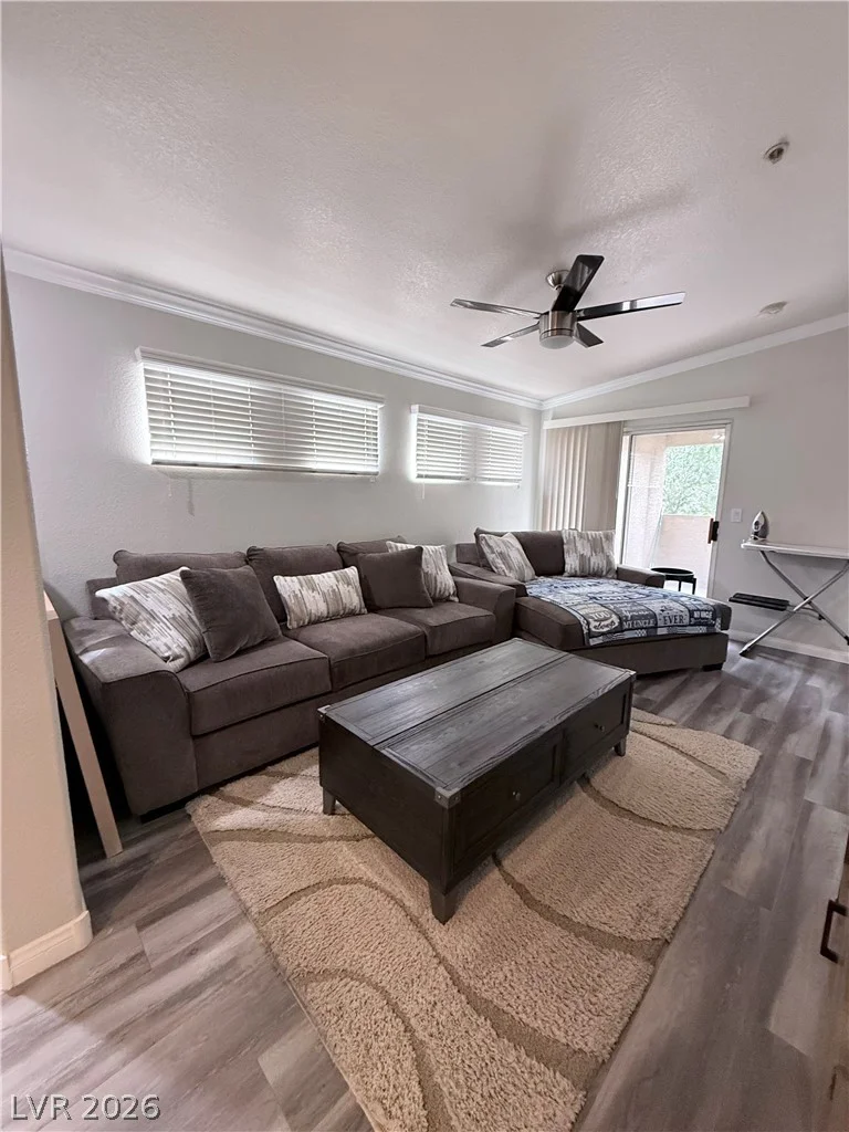 4400 Jones, Las Vegas, NV 89103
