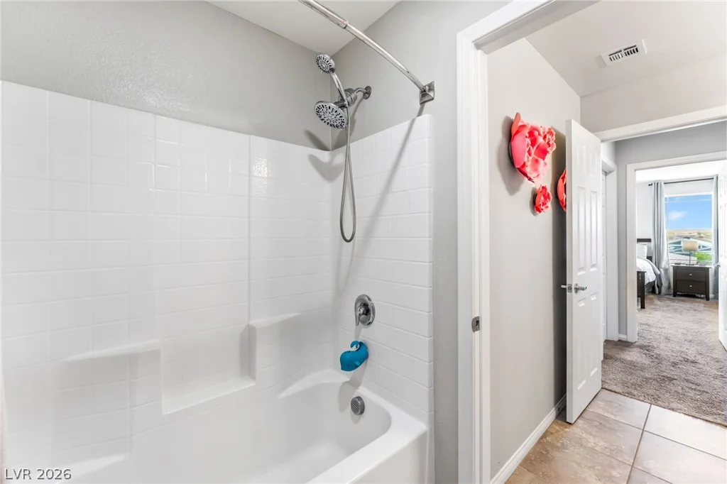 4418 Solitude Falls, North Las Vegas, NV 89084