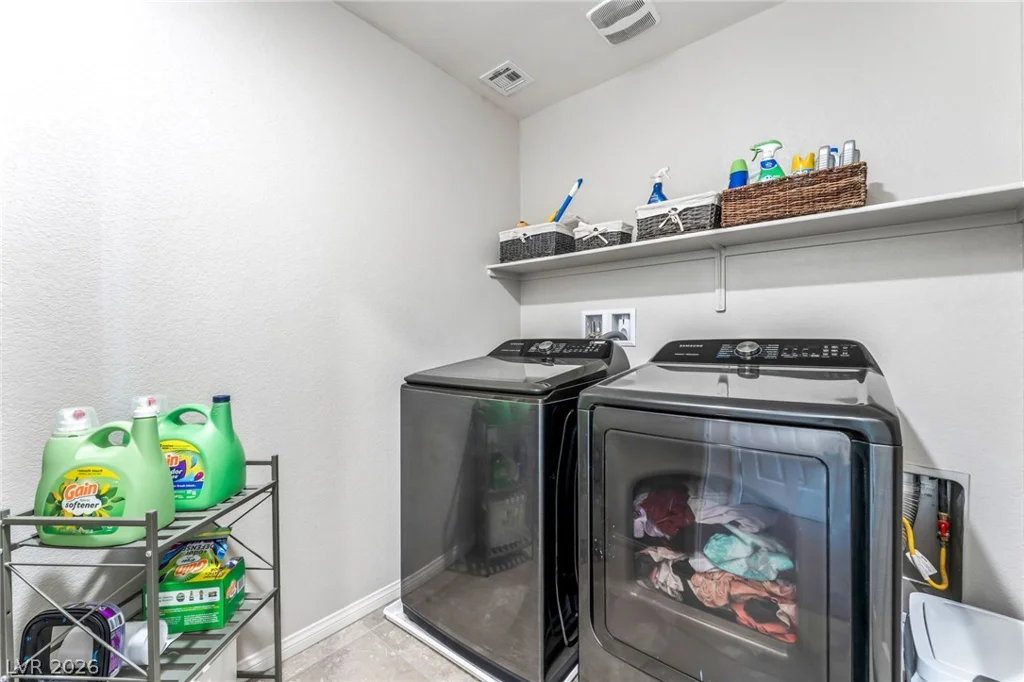 4418 Solitude Falls, North Las Vegas, NV 89084