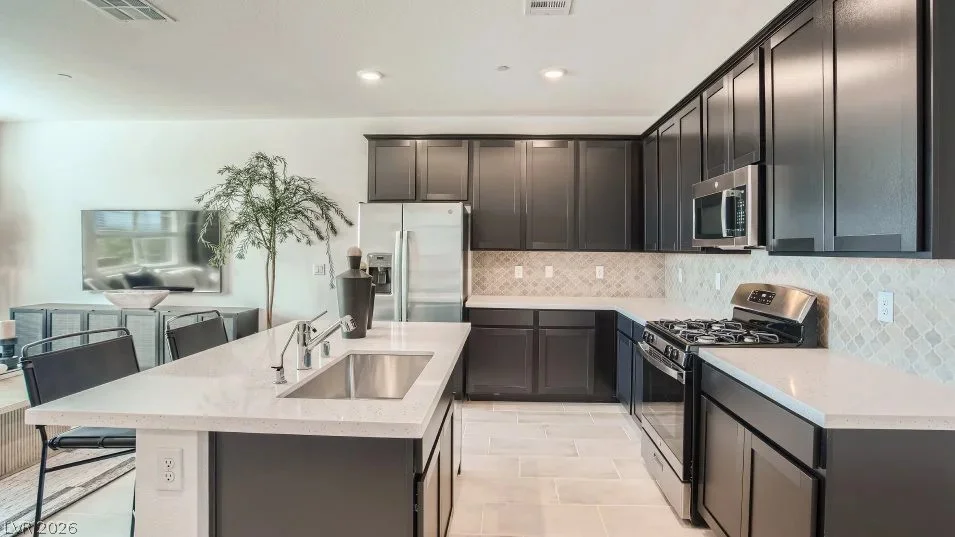 152 Holden Heights, Henderson, NV 89011
