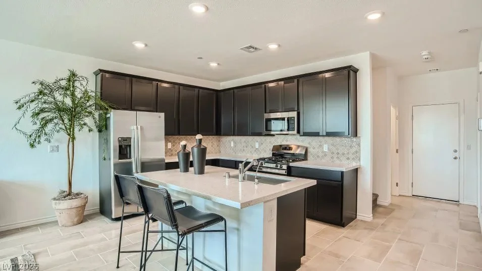 152 Holden Heights, Henderson, NV 89011