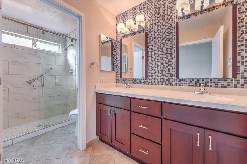 2637 Showcase, Las Vegas, NV 89134