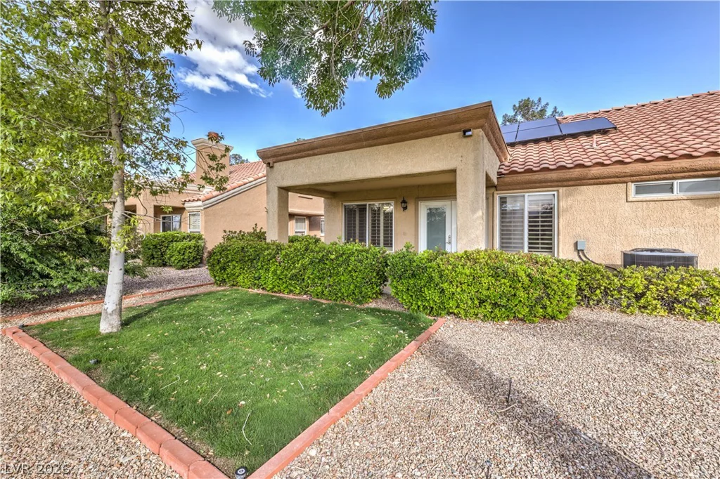 2637 Showcase, Las Vegas, NV 89134