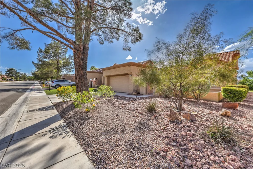 2637 Showcase, Las Vegas, NV 89134