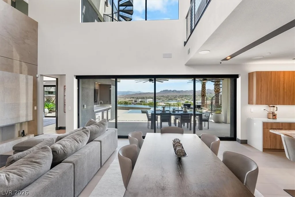 12 Falling Canyon, Henderson, NV 89011