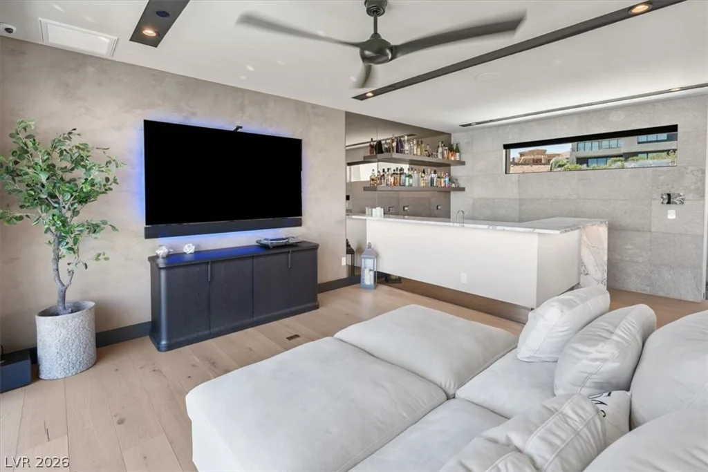 12 Falling Canyon, Henderson, NV 89011