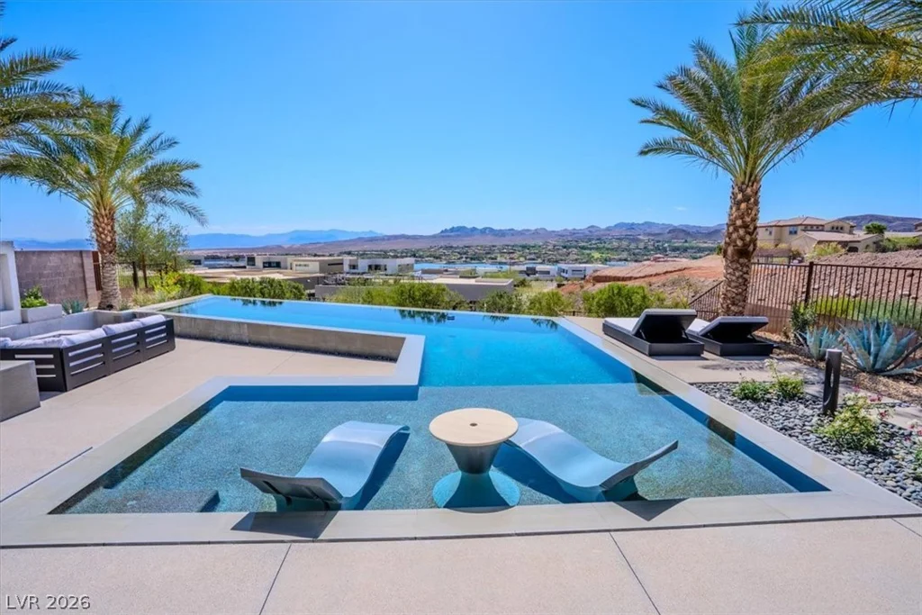 12 Falling Canyon, Henderson, NV 89011