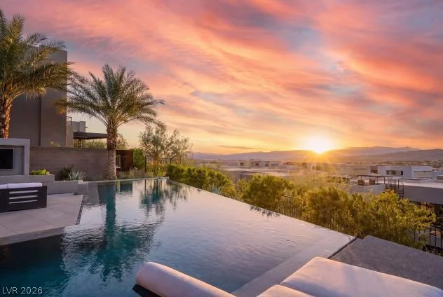 12 Falling Canyon, Henderson, NV 89011