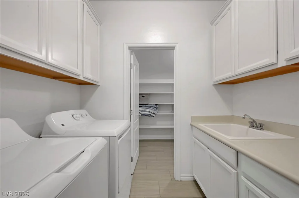 12321 Silvana, Las Vegas, NV 89141