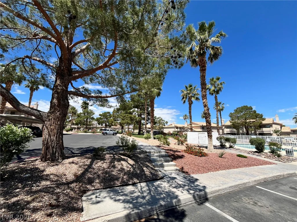7948 Diamond Rock, Las Vegas, NV 89128