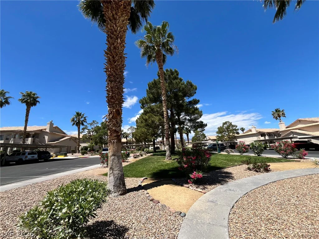 7948 Diamond Rock, Las Vegas, NV 89128