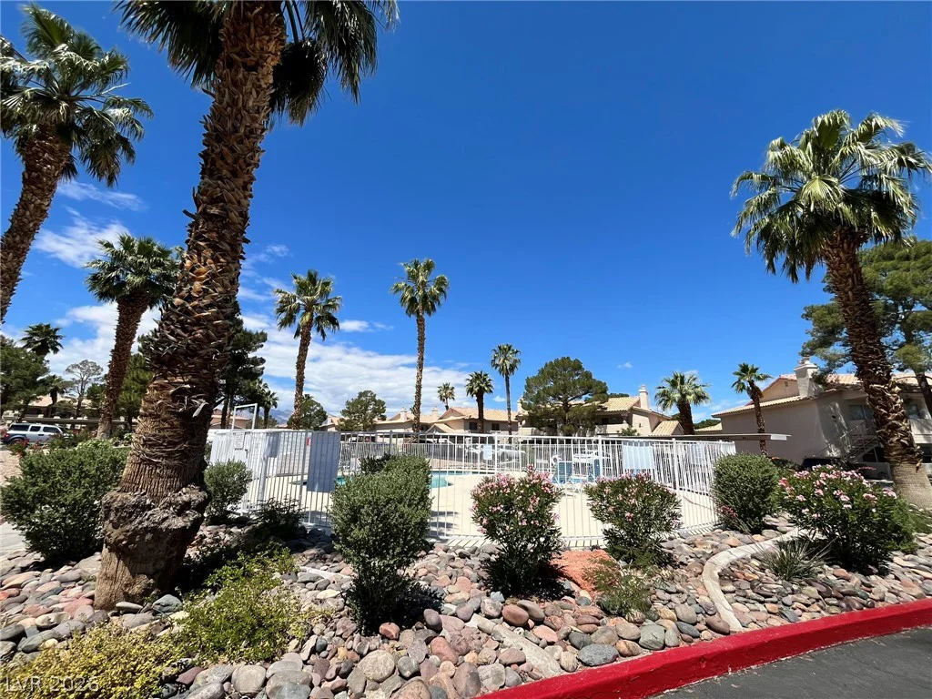 7948 Diamond Rock, Las Vegas, NV 89128