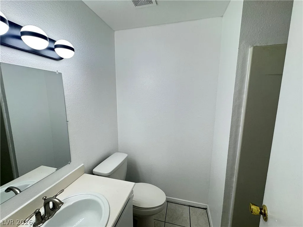 3932 Calle Mirador, Las Vegas, NV 89103