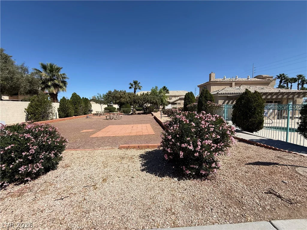 1401 Michael, Las Vegas, NV 89108