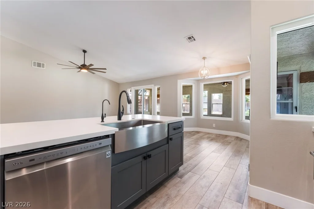 5325 El Capitan, Las Vegas, NV 89149