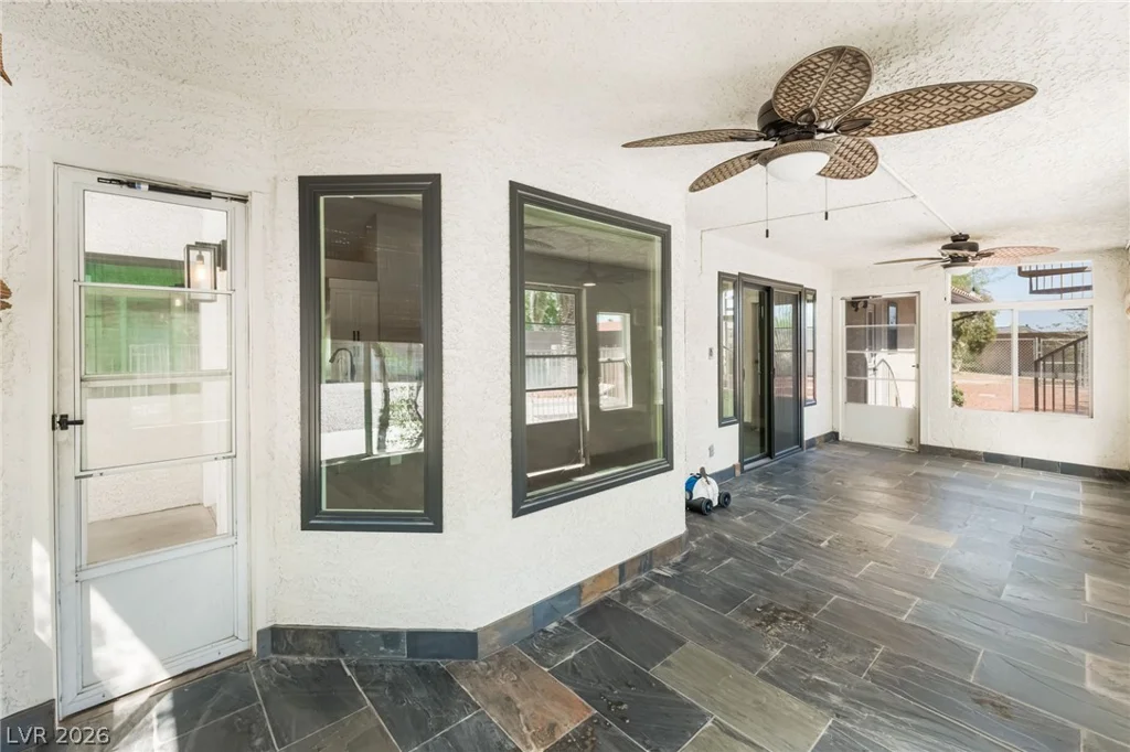 5325 El Capitan, Las Vegas, NV 89149