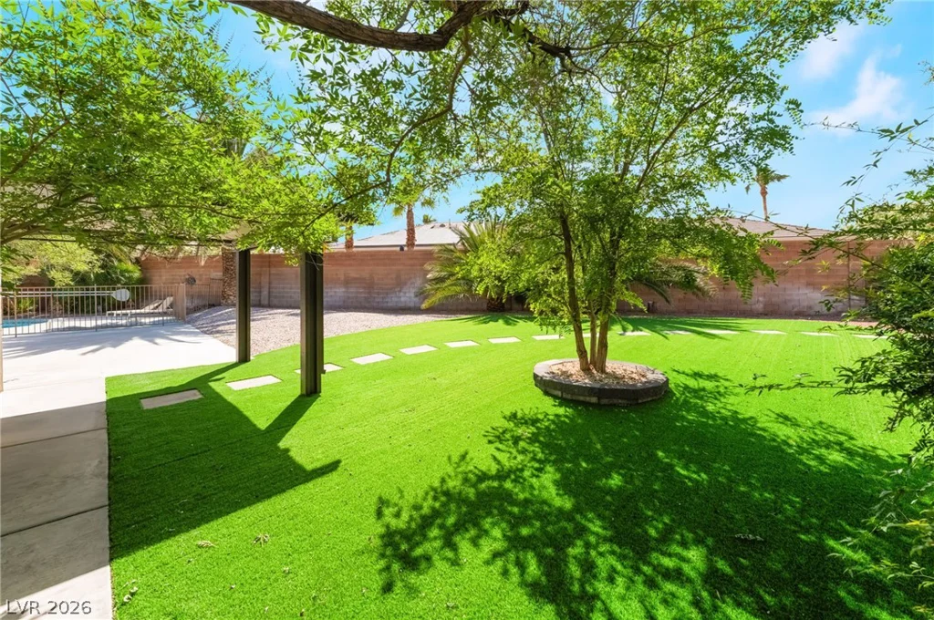 5325 El Capitan, Las Vegas, NV 89149