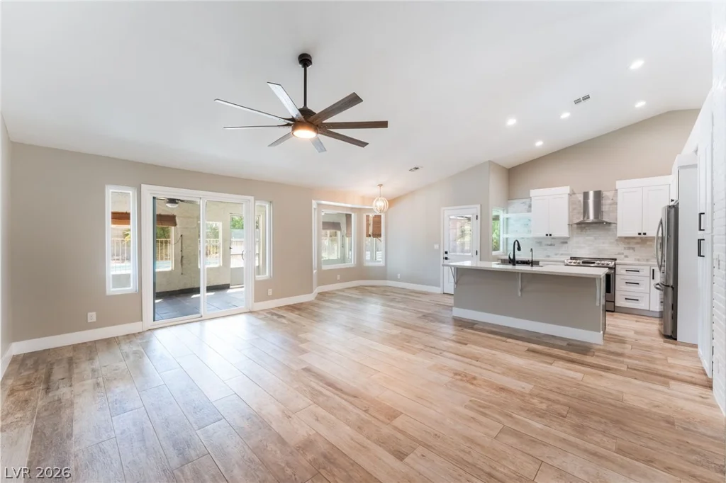 5325 El Capitan, Las Vegas, NV 89149