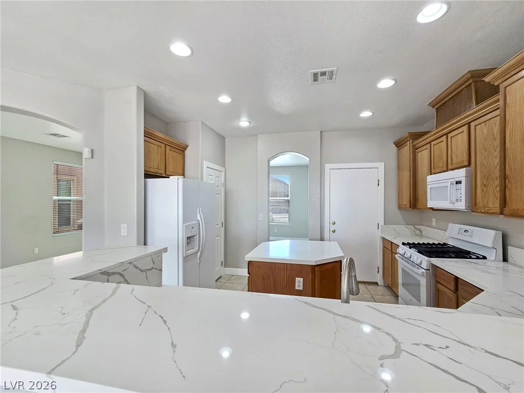 904 High Altitude, North Las Vegas, NV 89032