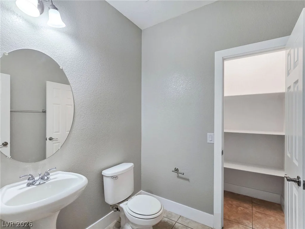 904 High Altitude, North Las Vegas, NV 89032