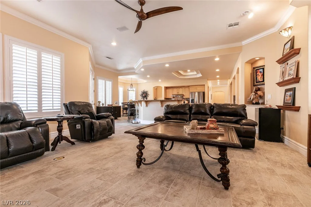 7718 Willow Cove, Las Vegas, NV 89129