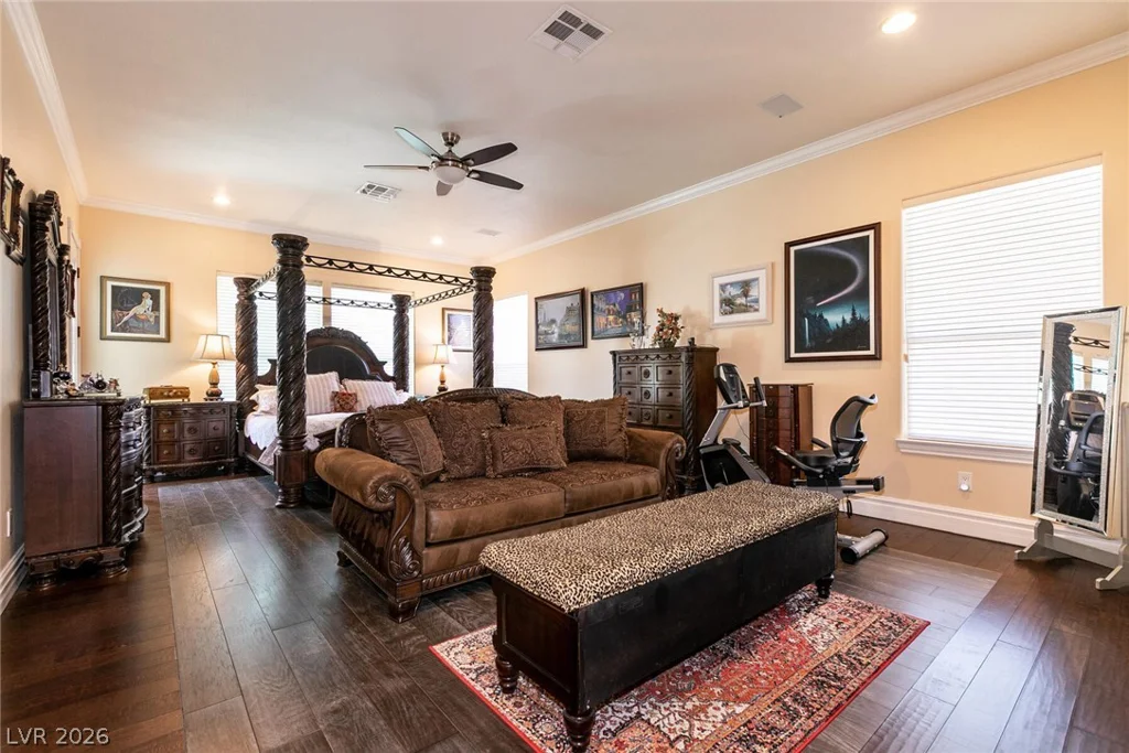 7718 Willow Cove, Las Vegas, NV 89129
