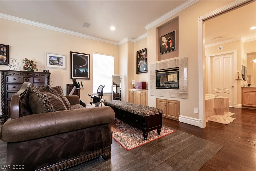 7718 Willow Cove, Las Vegas, NV 89129