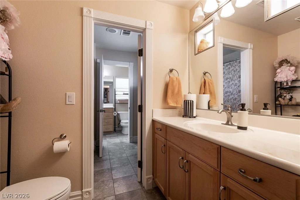 7718 Willow Cove, Las Vegas, NV 89129