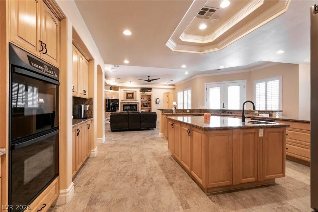 7718 Willow Cove, Las Vegas, NV 89129