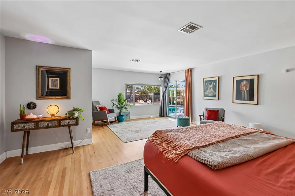 711 Lacy, Las Vegas, NV 89107