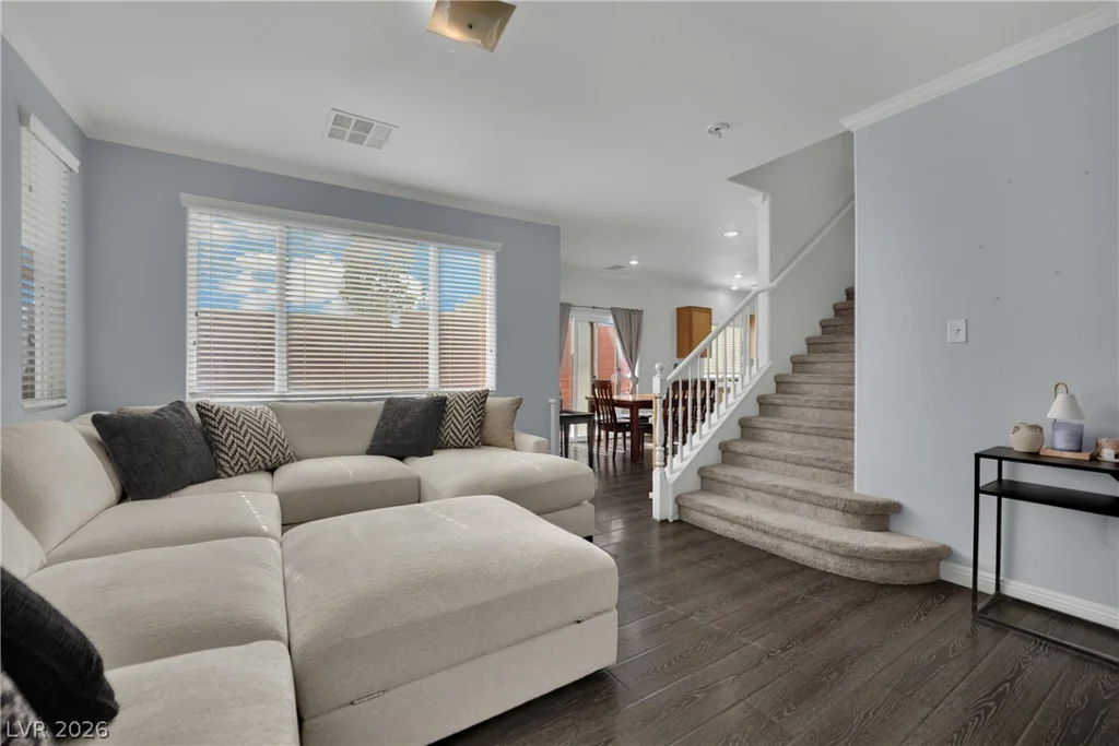 10283 Eve Springs, Las Vegas, NV 89178