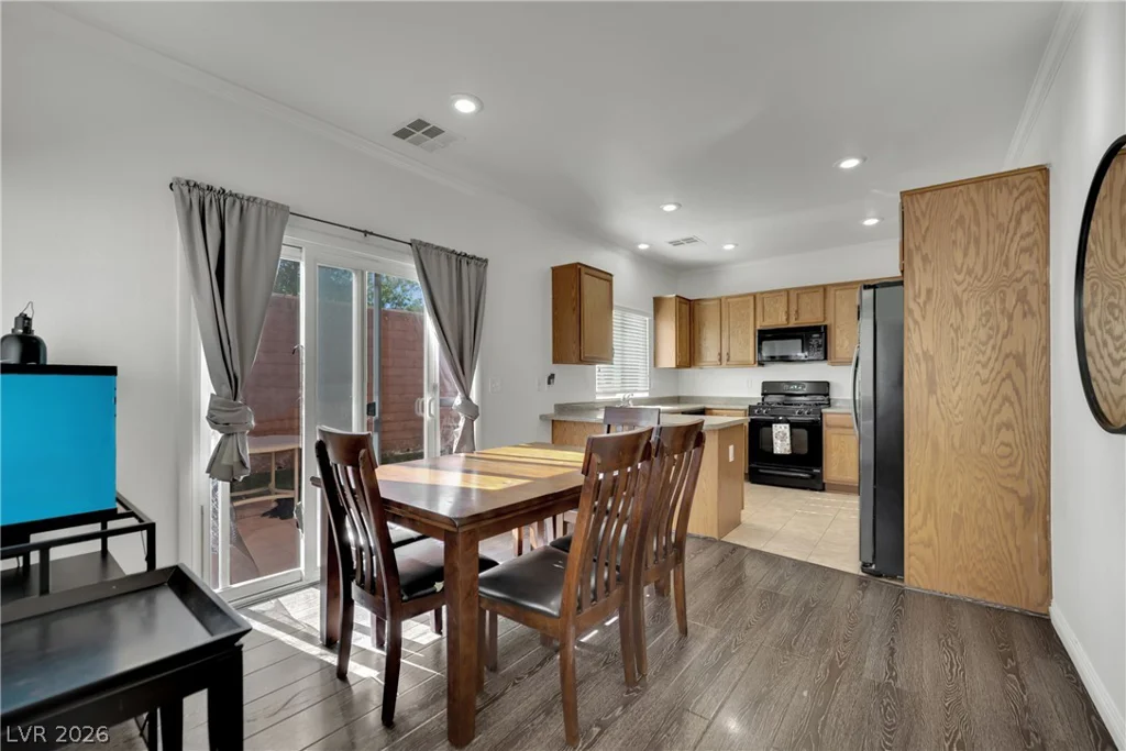 10283 Eve Springs, Las Vegas, NV 89178