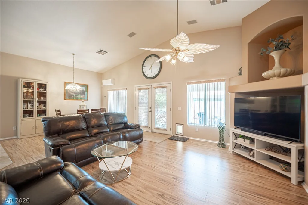 7012 Wild Wave, Las Vegas, NV 89131