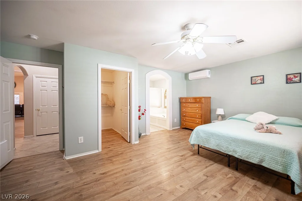7012 Wild Wave, Las Vegas, NV 89131
