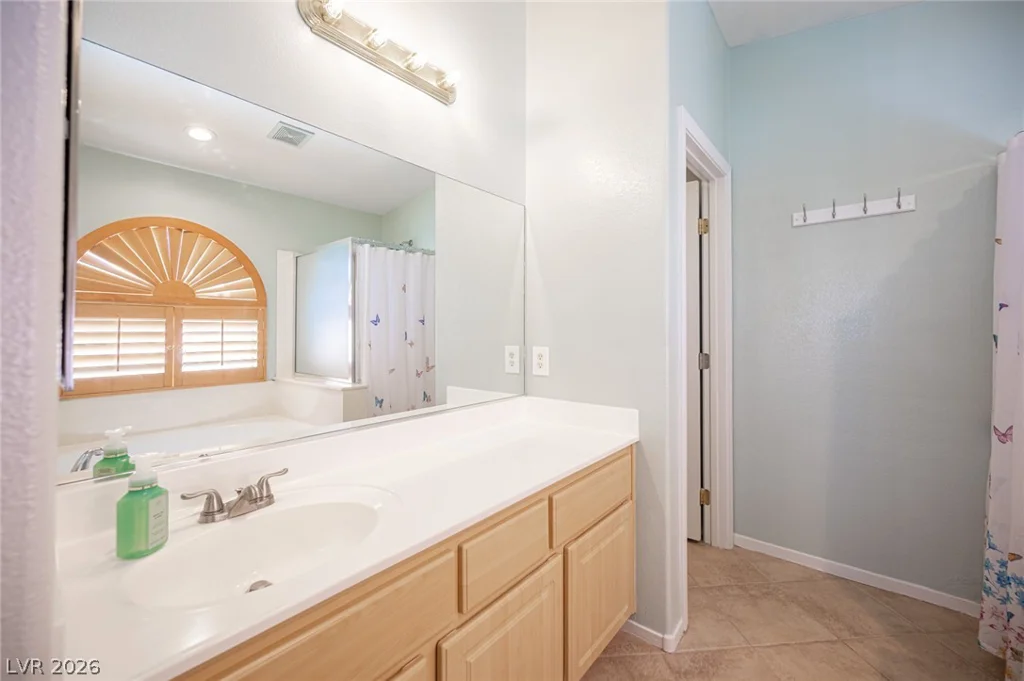 7012 Wild Wave, Las Vegas, NV 89131