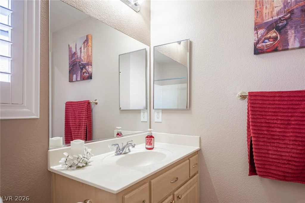 7012 Wild Wave, Las Vegas, NV 89131