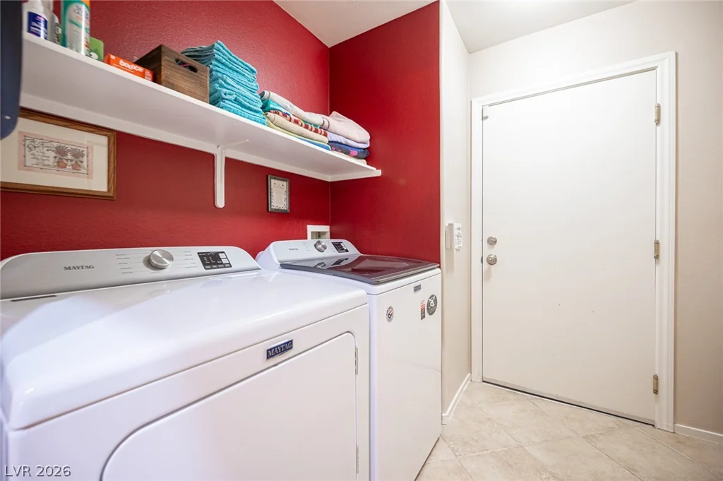 7012 Wild Wave, Las Vegas, NV 89131