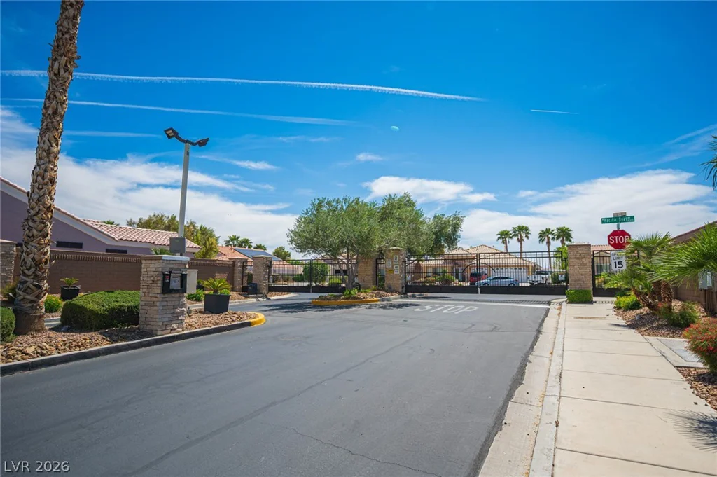 7012 Wild Wave, Las Vegas, NV 89131
