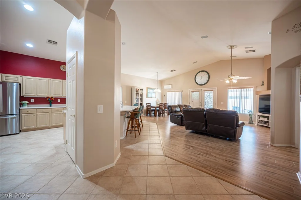 7012 Wild Wave, Las Vegas, NV 89131