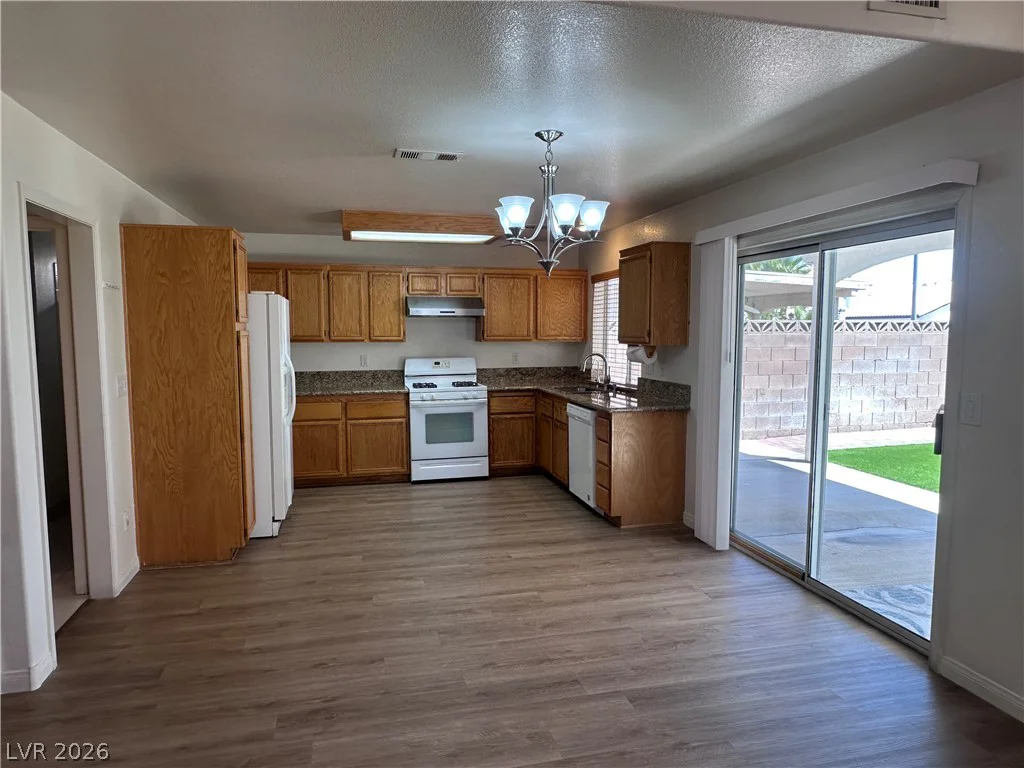 920 Golden Hawk, Las Vegas, NV 89108