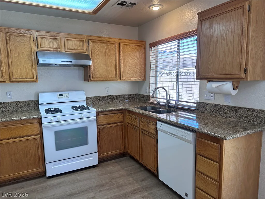 920 Golden Hawk, Las Vegas, NV 89108