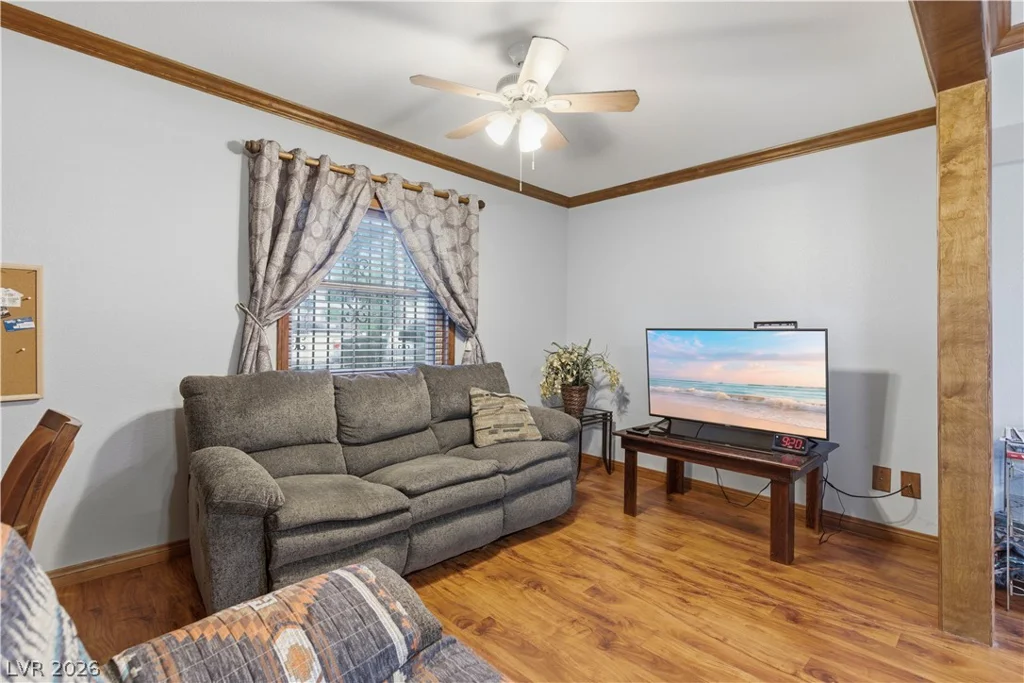 434 Las Casitas, Las Vegas, NV 89121