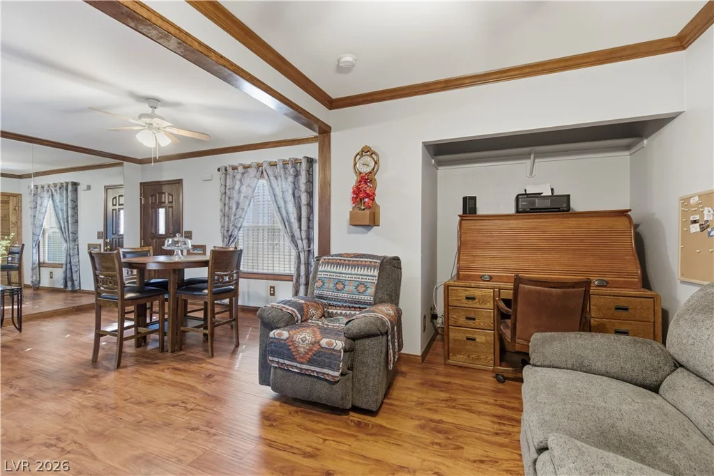 434 Las Casitas, Las Vegas, NV 89121