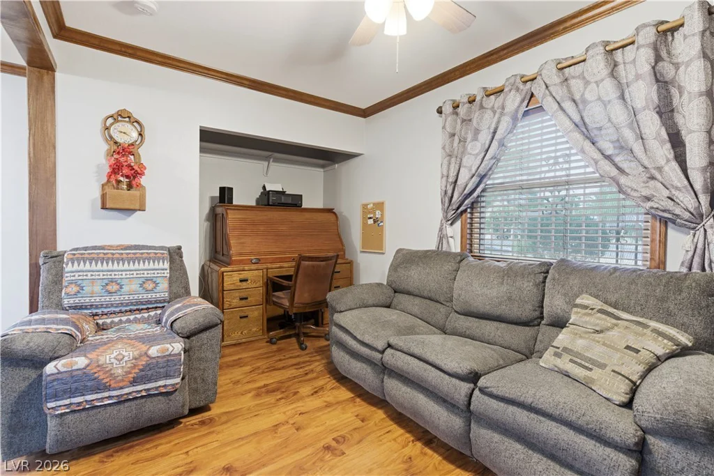 434 Las Casitas, Las Vegas, NV 89121